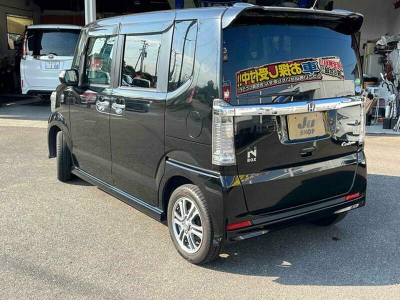 N BOX CUSTOM