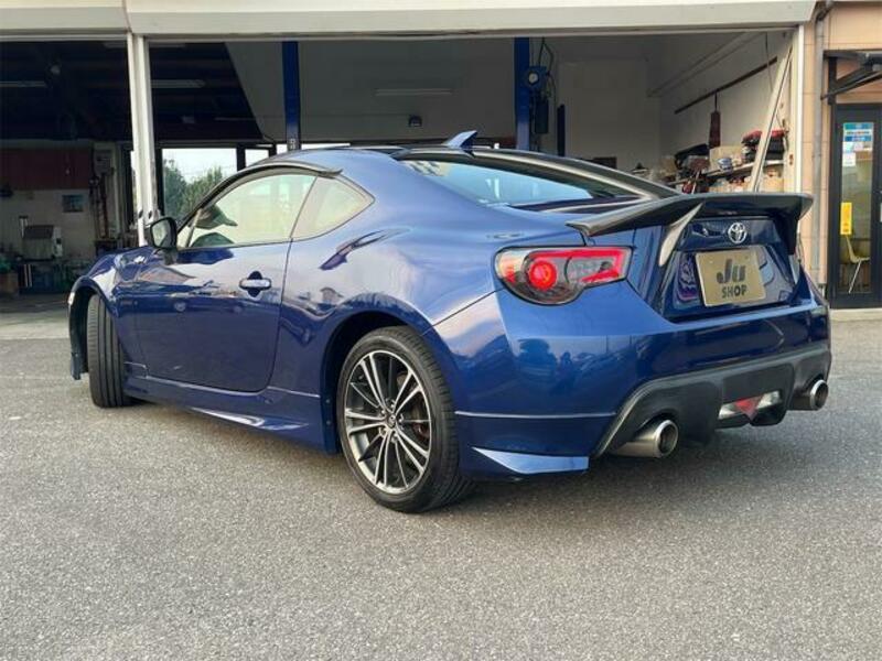 86