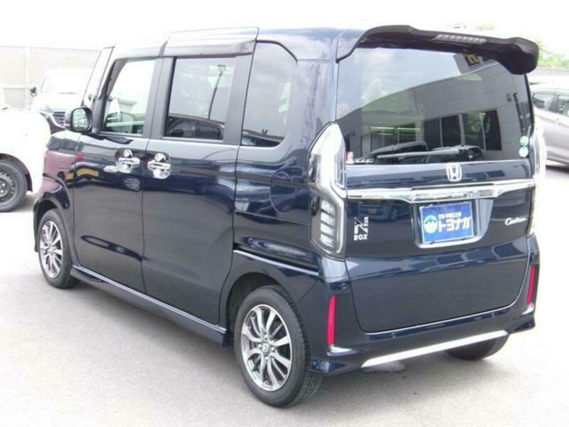 N BOX CUSTOM