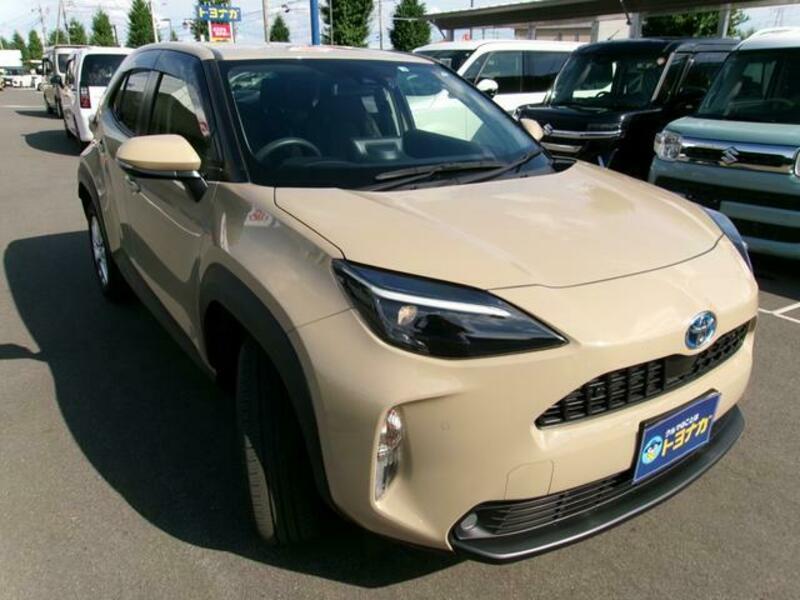 YARIS CROSS