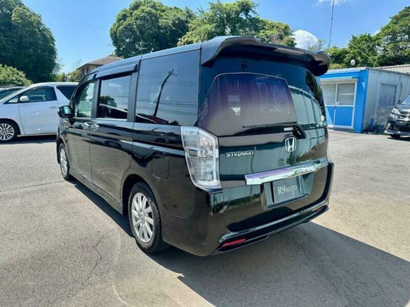 STEPWAGON SPADA