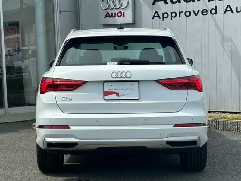 Q3