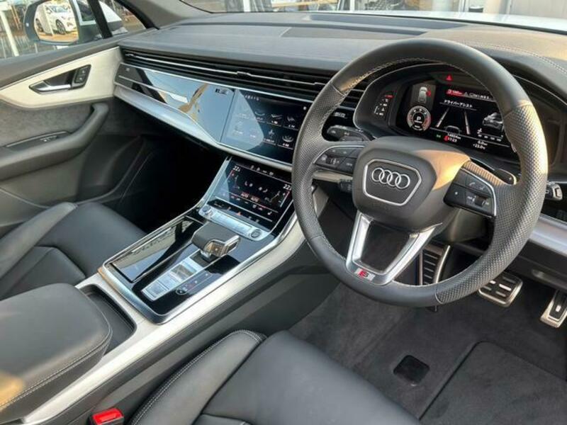 Q7