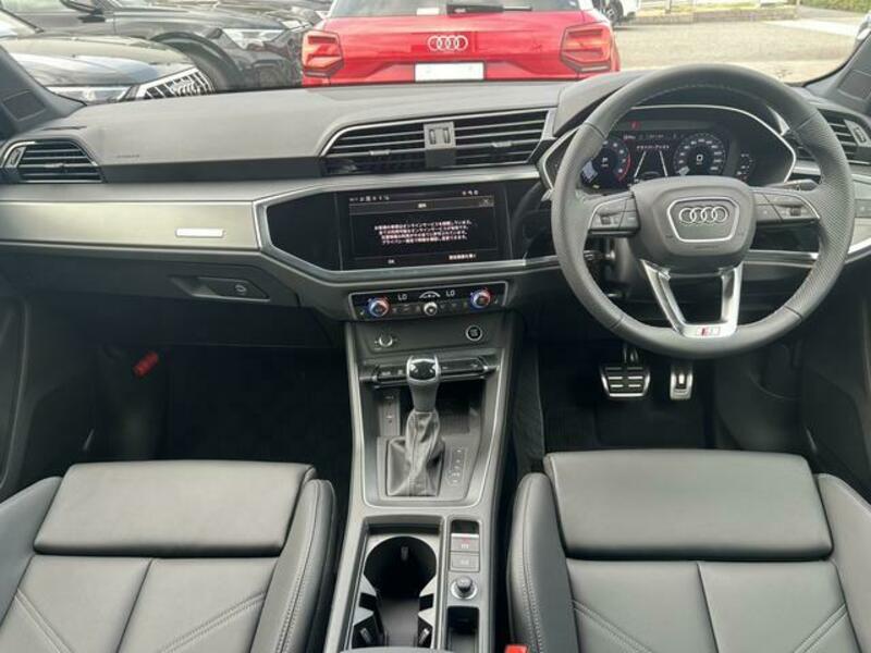 Q3