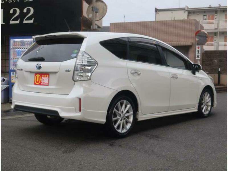PRIUS ALPHA