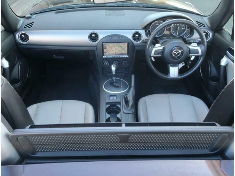 ROADSTER