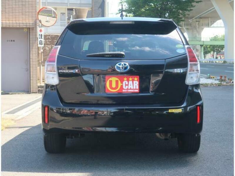 PRIUS ALPHA