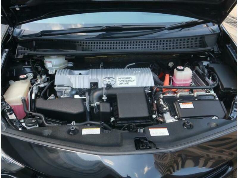 PRIUS ALPHA