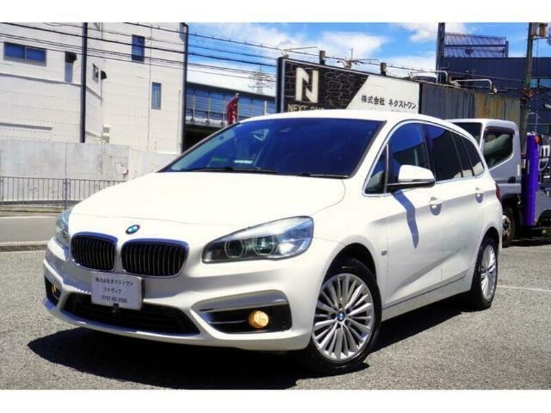 BMW 2 SERIES