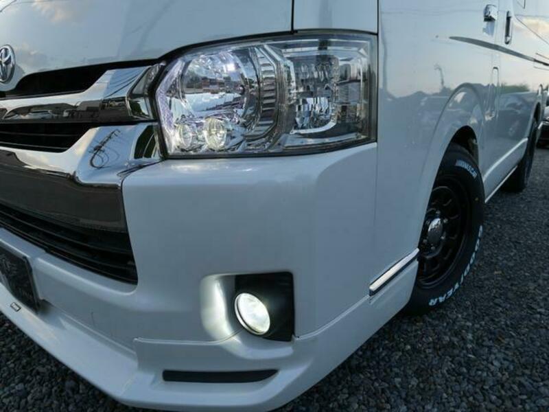 HIACE VAN