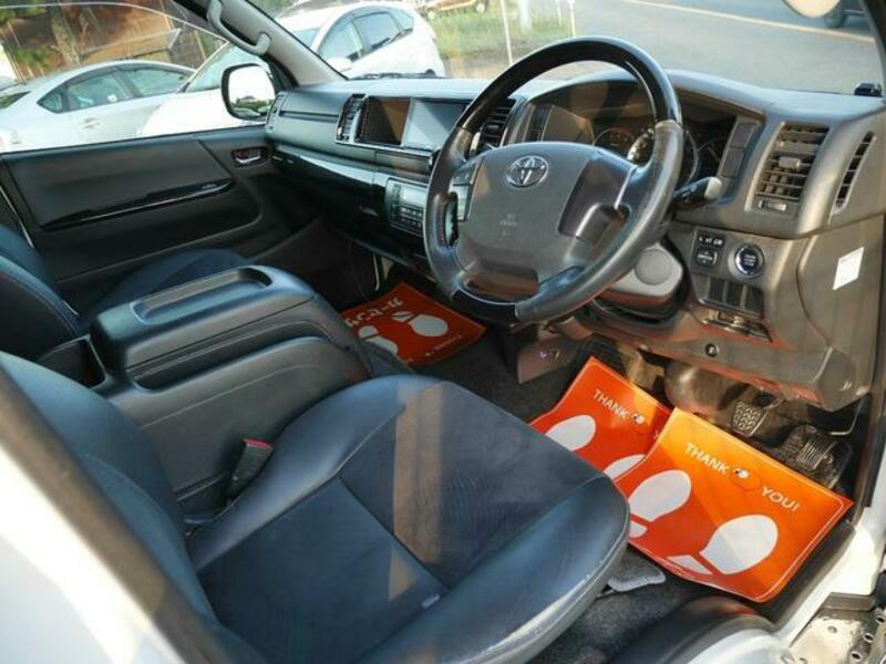 HIACE VAN