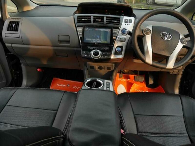 PRIUS ALPHA