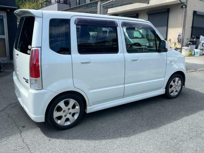 WAGON R