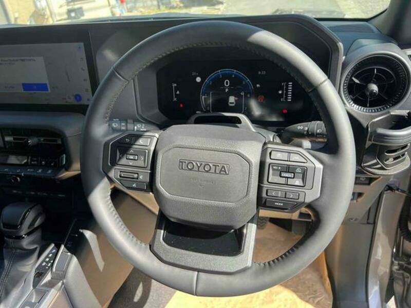 LAND CRUISER 250