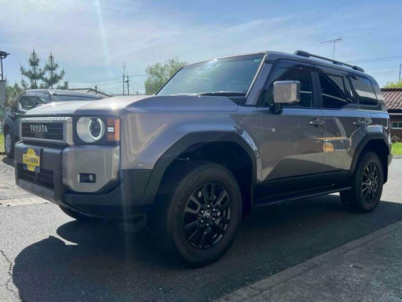 TOYOTA LAND CRUISER 250