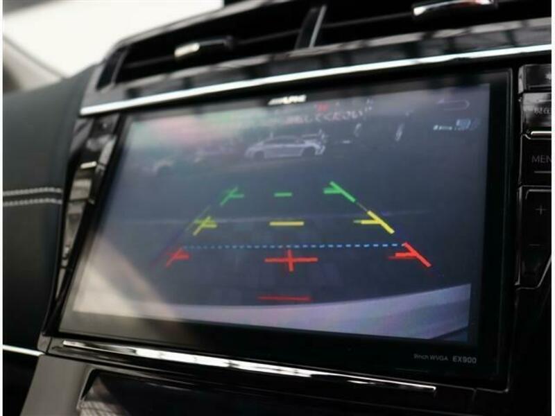 PRIUS ALPHA