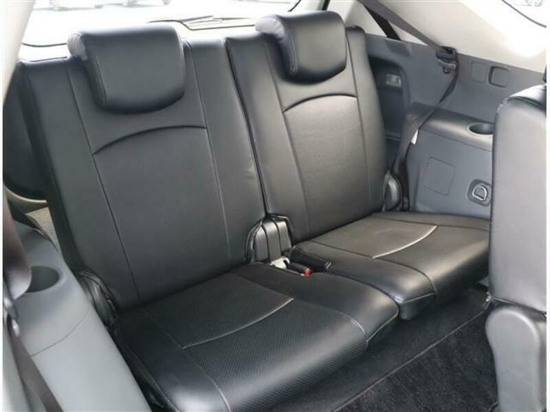 PRIUS ALPHA
