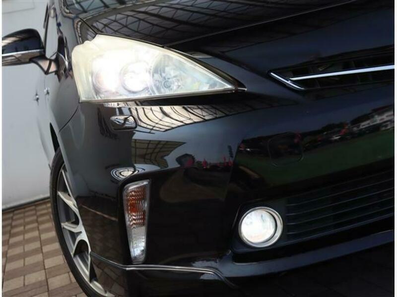 PRIUS ALPHA