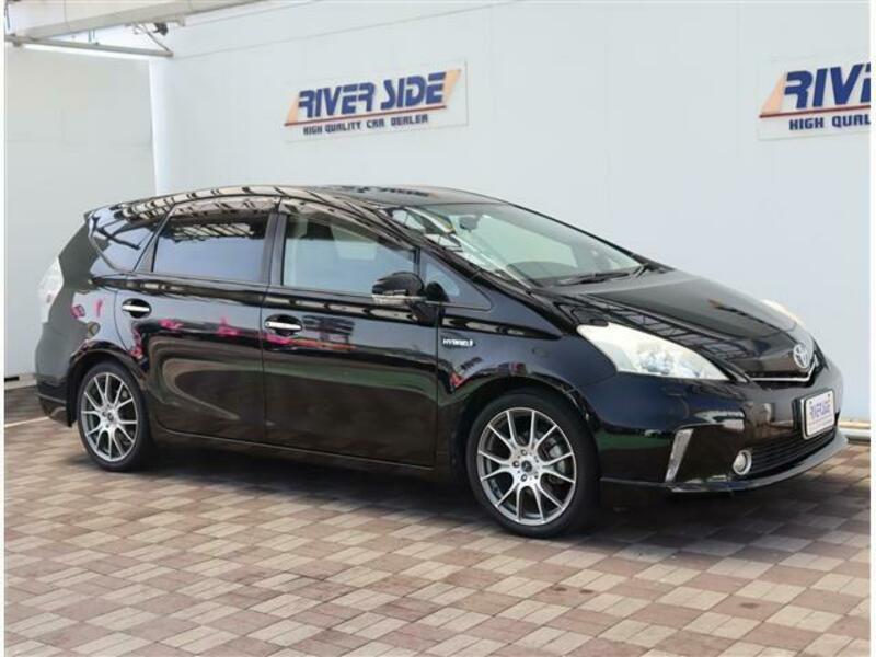 PRIUS ALPHA