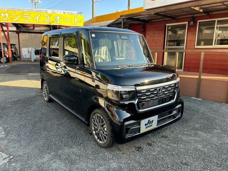 N BOX CUSTOM