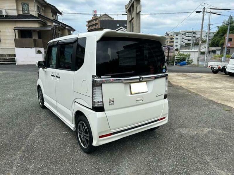 N BOX CUSTOM