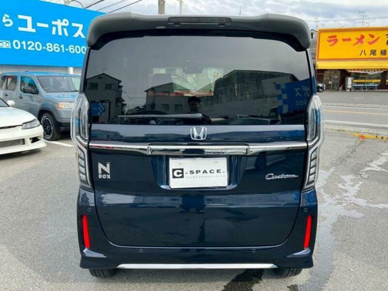 N BOX CUSTOM