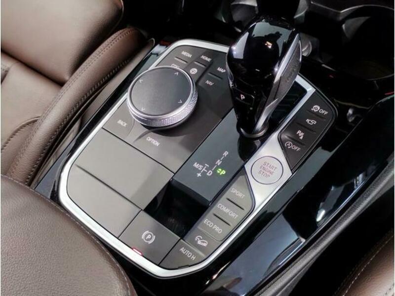 X3