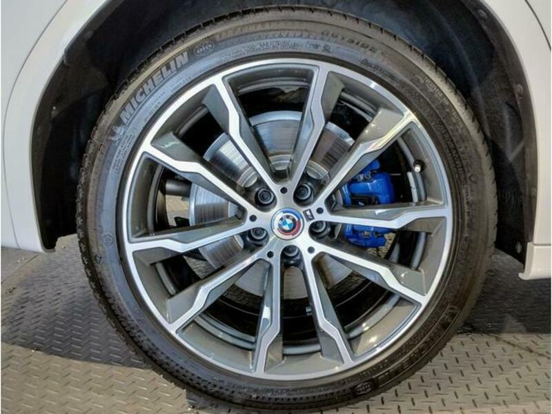 X3