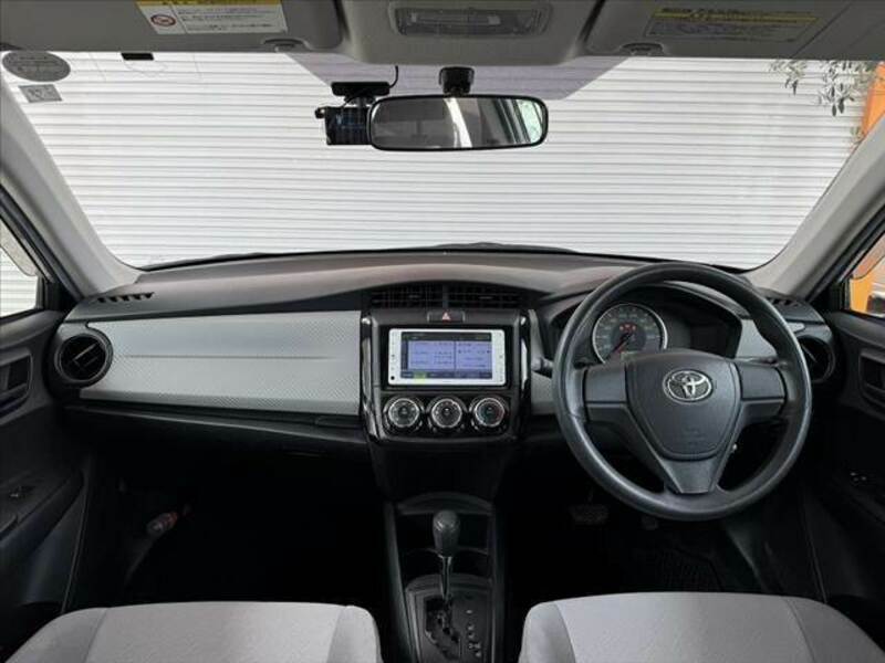 COROLLA AXIO