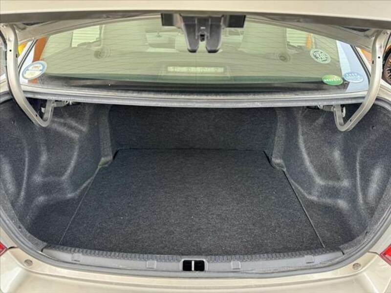 COROLLA AXIO