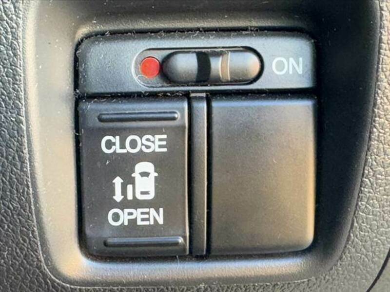N BOX