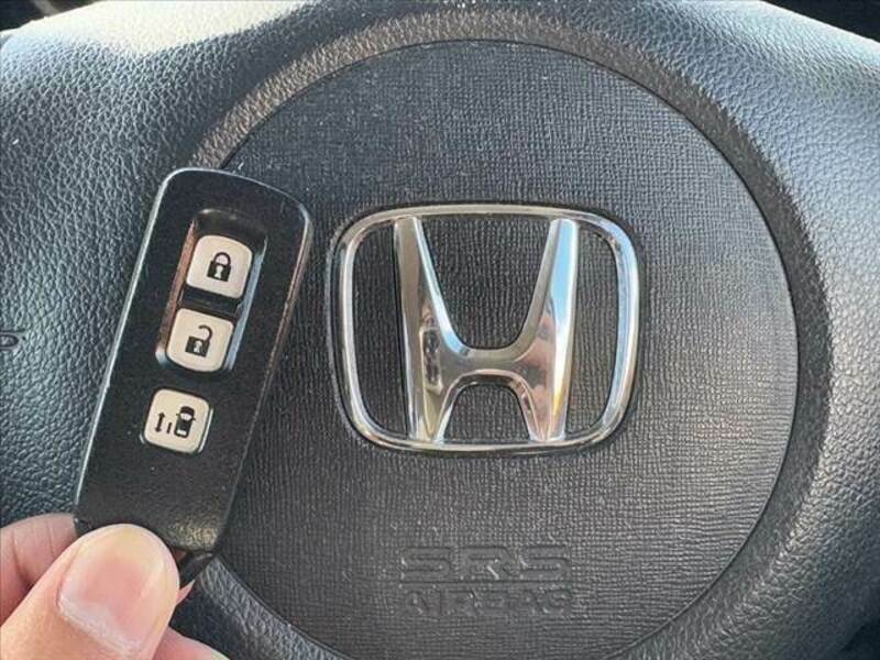 N BOX