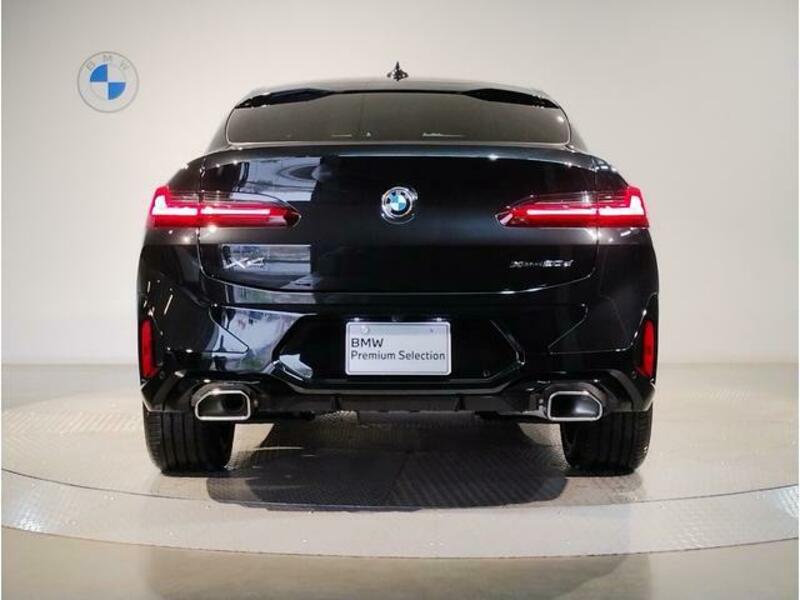 X4