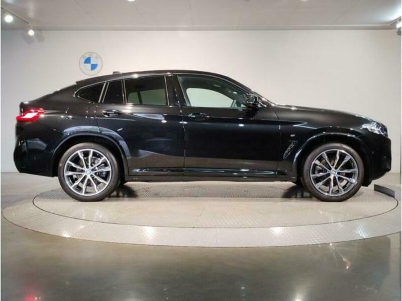 X4