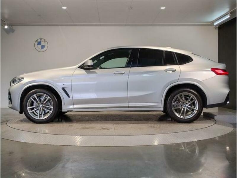 X4