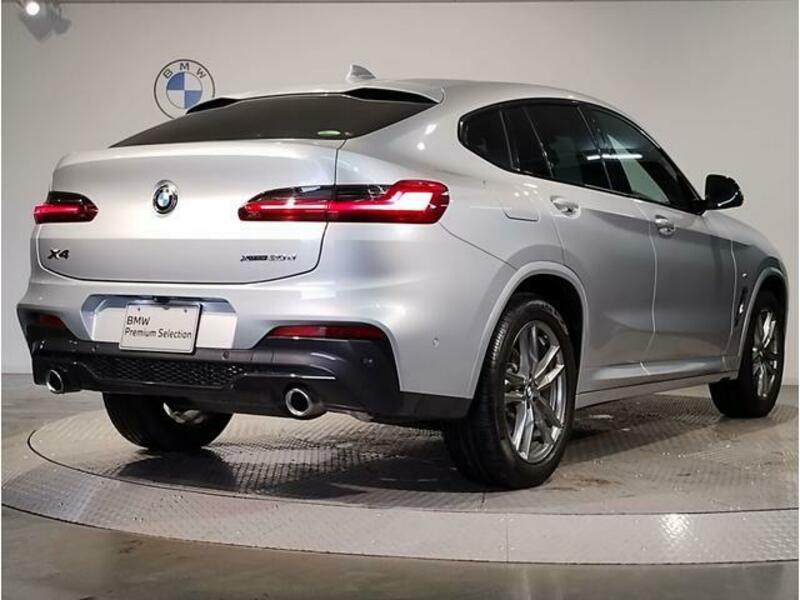 X4