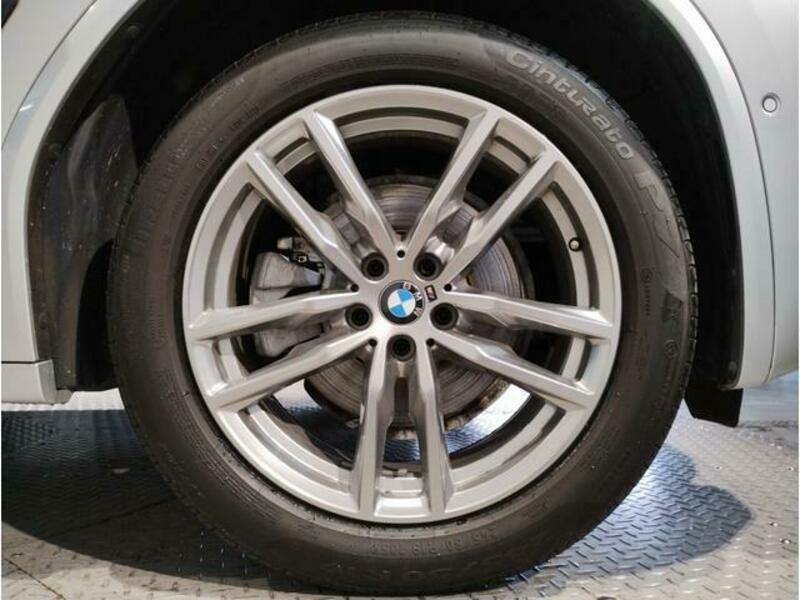 X4