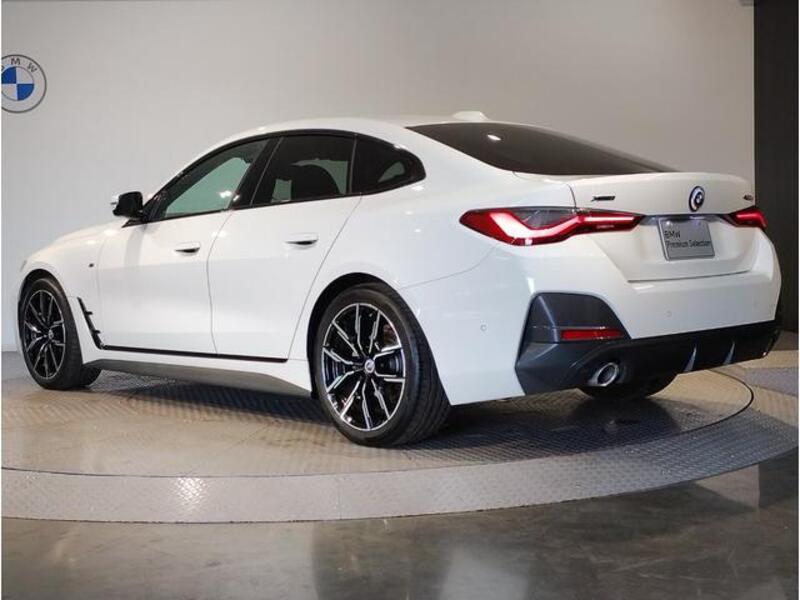 4 SERIES
