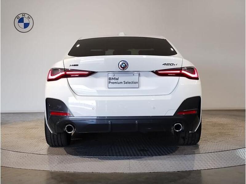 4 SERIES