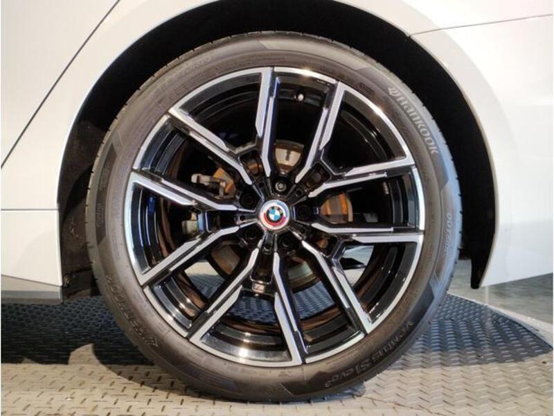 4 SERIES