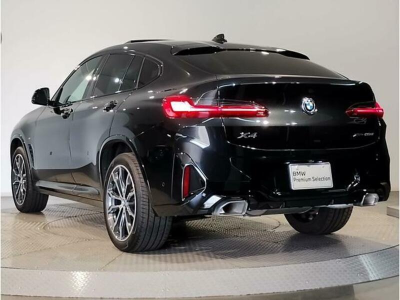 X4