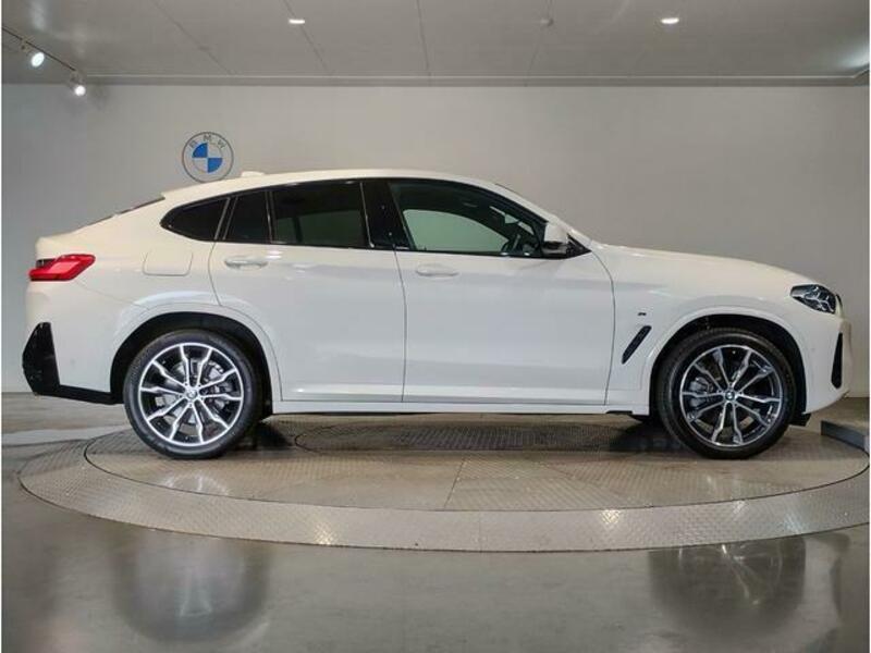 X4