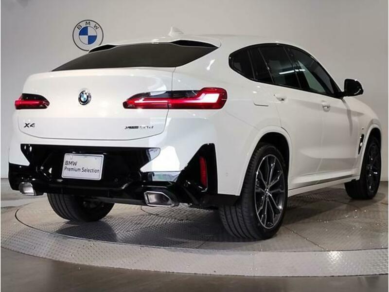 X4