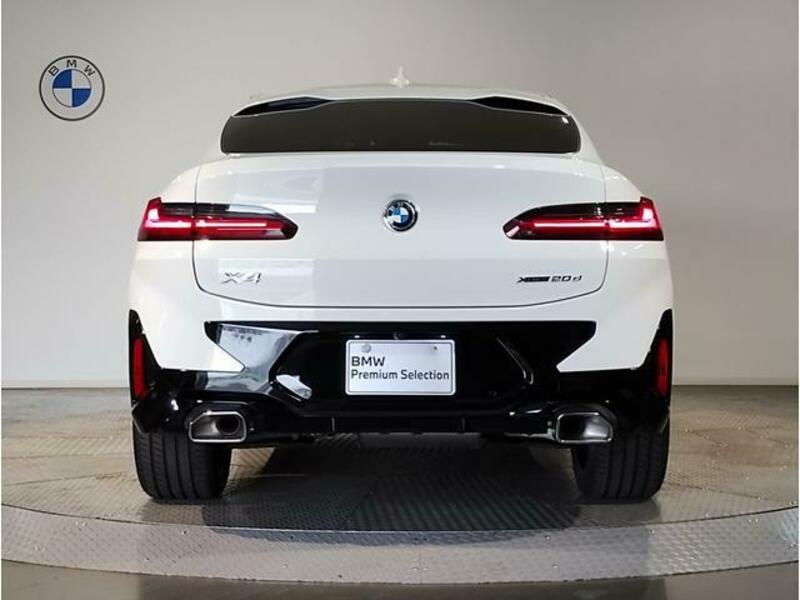 X4