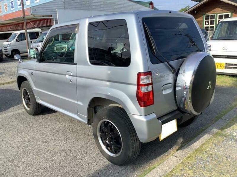 PAJERO MINI