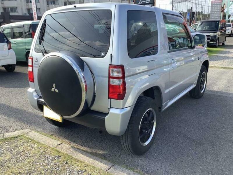 PAJERO MINI