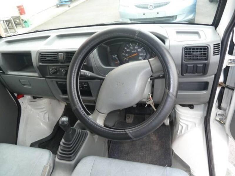 MINICAB TRUCK