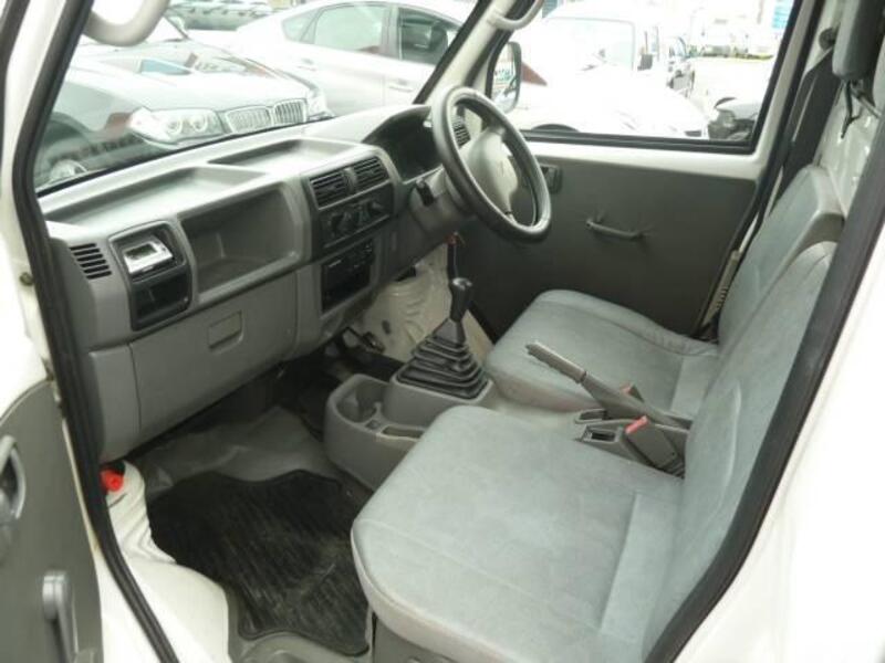 MINICAB TRUCK