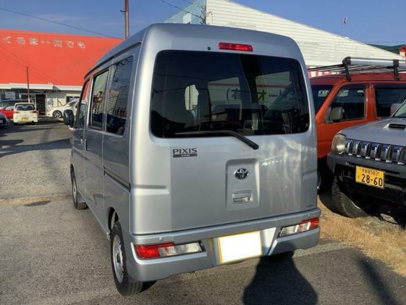 PIXIS VAN