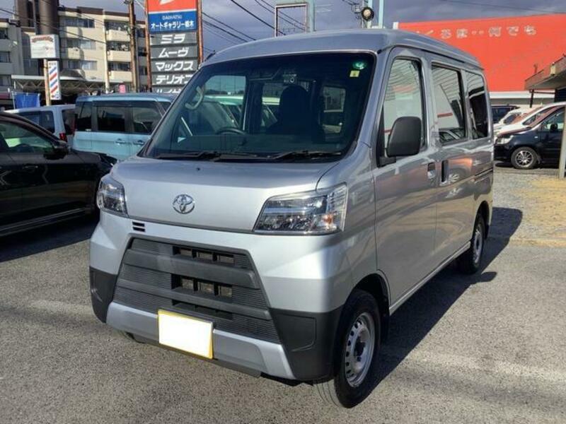 TOYOTA PIXIS VAN